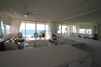 84 The Spit - Accommodation Gold Coast 80