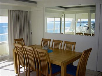 84 The Spit - Accommodation Gold Coast 2