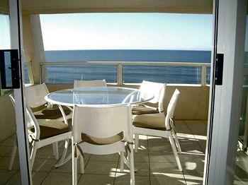 84 The Spit - Accommodation Gold Coast 4