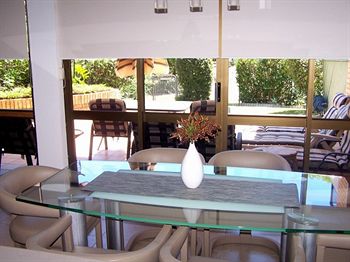 84 The Spit - Accommodation Gold Coast 5