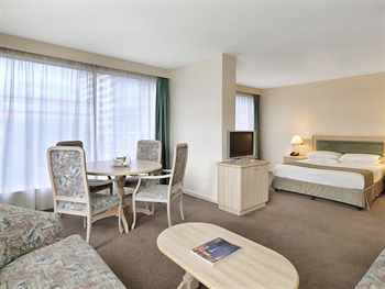 Bayview On The Park - Accommodation Gold Coast 11