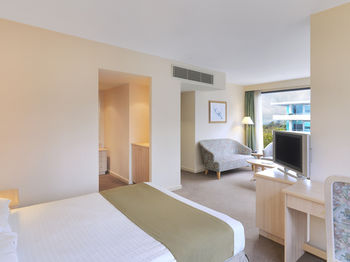 Bayview On The Park - Accommodation Gold Coast 25