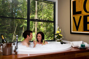 Amore On Buderim Luxury Rainforest Cabins - Accommodation Gold Coast 18