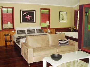 Amore On Buderim Luxury Rainforest Cabins - Accommodation Gold Coast 4