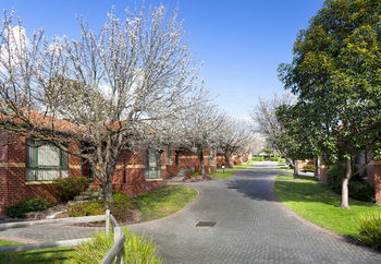 Apartments @ Mt Waverley - Accommodation Gold Coast 23