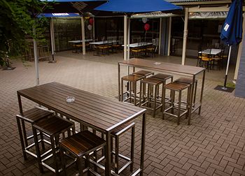 Sunnyside Tavern - Accommodation Gold Coast 13