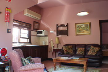 Storey Grange - Accommodation Gold Coast 29