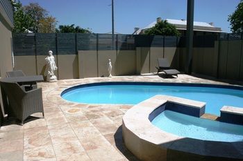 Noah's Mid City Motor Inn - Accommodation Gold Coast 5