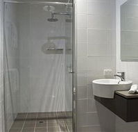 The Huskisson - Accommodation Gold Coast
