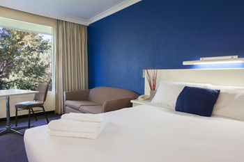 Ibis Styles Tamworth - Accommodation Gold Coast 2