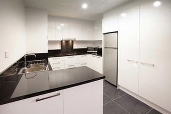 Crown On Darby - Accommodation Gold Coast 2