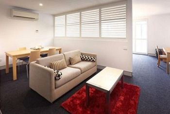 Crown On Darby - Accommodation Gold Coast 5
