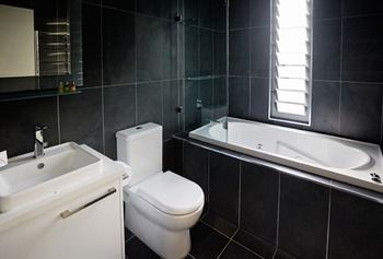 Crown On Darby - Accommodation Gold Coast 7