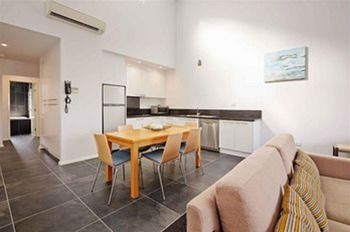 Crown On Darby - Accommodation Gold Coast 13