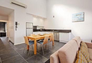 Crown On Darby - Accommodation Gold Coast 14