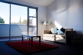 Crown On Darby - Accommodation Gold Coast 17