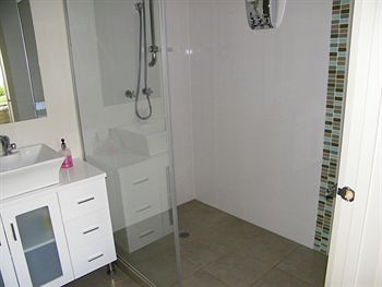 De'Vine Escape - Accommodation Gold Coast 0