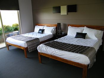 De'Vine Escape - Accommodation Gold Coast 6