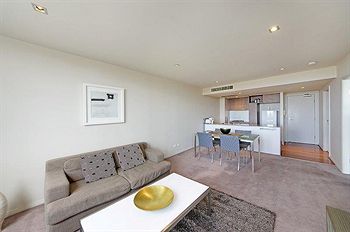 Wyndel Apartments - Harbour Watch - Accommodation Gold Coast 11