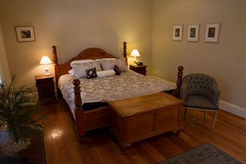Tizzana Winery Bed & Breakfast - Accommodation Gold Coast 2