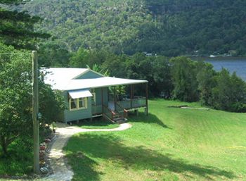 Singletons Retreat - Accommodation Gold Coast 4