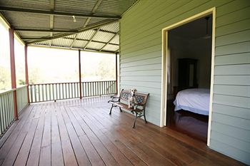 Singletons Retreat - Accommodation Gold Coast 7