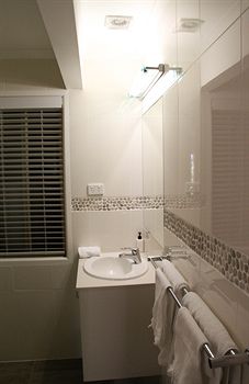 Arabella Guesthouse - Accommodation Gold Coast 25