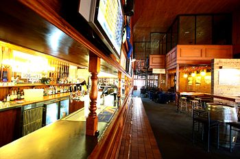 Macquarie Inn - Accommodation Gold Coast 2