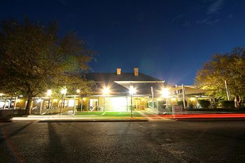 Macquarie Inn - Accommodation Gold Coast 6
