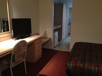 Nunawading Motor Inn - Gold Coast 4U 21