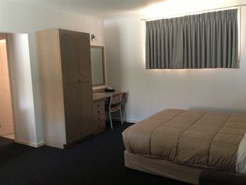 Nunawading Motor Inn - Gold Coast 4U 22