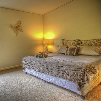 CountryPlace - Accommodation Gold Coast 5