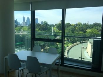 Apartments Melbourne Domain - South Melbourne - Accommodation Gold Coast 10
