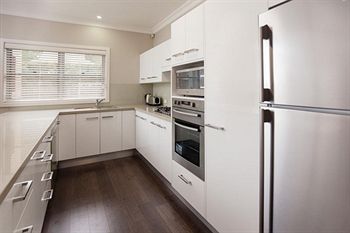 Everton Apartments - Accommodation Gold Coast 7