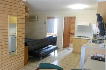 Tumut Valley Motel - Accommodation Gold Coast 2