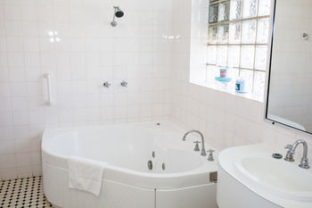 Tumut Valley Motel - Accommodation Gold Coast 20