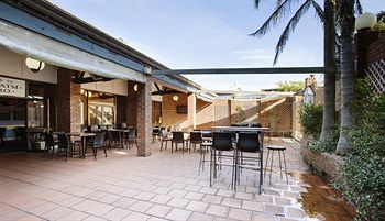 Parkway Hotel - Accommodation Gold Coast 11