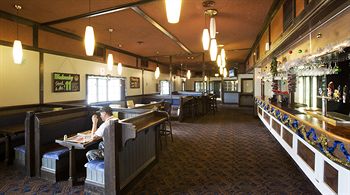 Parkway Hotel - Accommodation Gold Coast 14