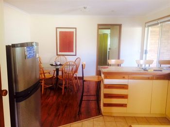 Australian Home Away @ East Doncaster Andersons Creek 1 - Accommodation Gold Coast 9