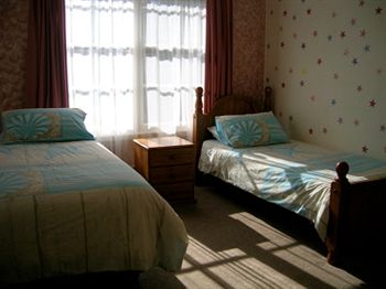 Australian Home Away @ Doncaster Grange Park - Accommodation Gold Coast 2