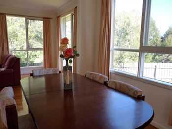 Australian Home Away @ Doncaster Grange Park - Accommodation Gold Coast 10