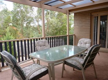 Australian Home Away @ Doncaster Grange Park - Accommodation Gold Coast 19