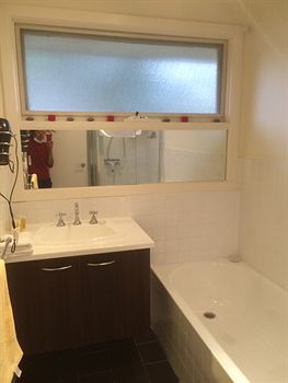 Australian Home Away Doncaster Elgar 2 - Accommodation Gold Coast 1