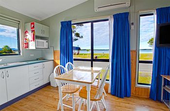 South Coast Retreat - Accommodation Gold Coast 4
