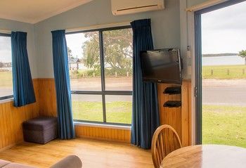 South Coast Retreat - Accommodation Gold Coast 43