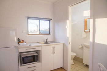 South Coast Retreat - Accommodation Gold Coast 46