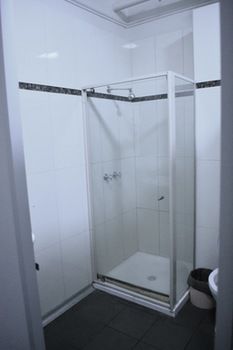 Oslo Hotel - Hostel - Accommodation Gold Coast 16