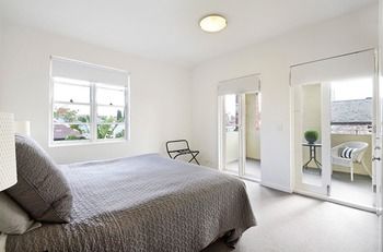 Albert Road Serviced Apartments - Accommodation Gold Coast 0