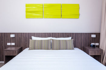Ibis Styles The Entrance - Accommodation Gold Coast 9
