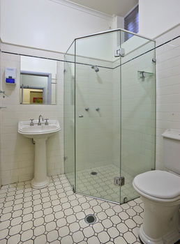 The George Street Hotel - Hostel - Accommodation Gold Coast 1